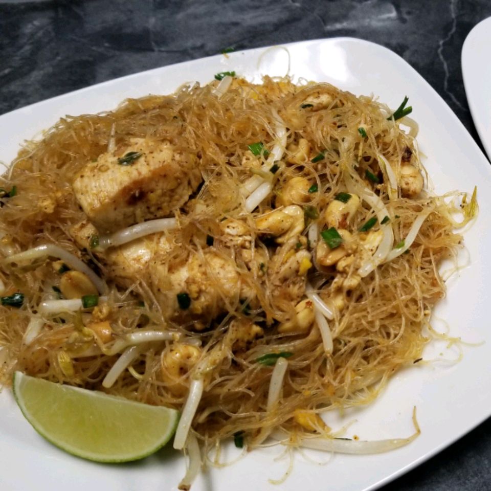 Okinawan Chicken Pad Thai