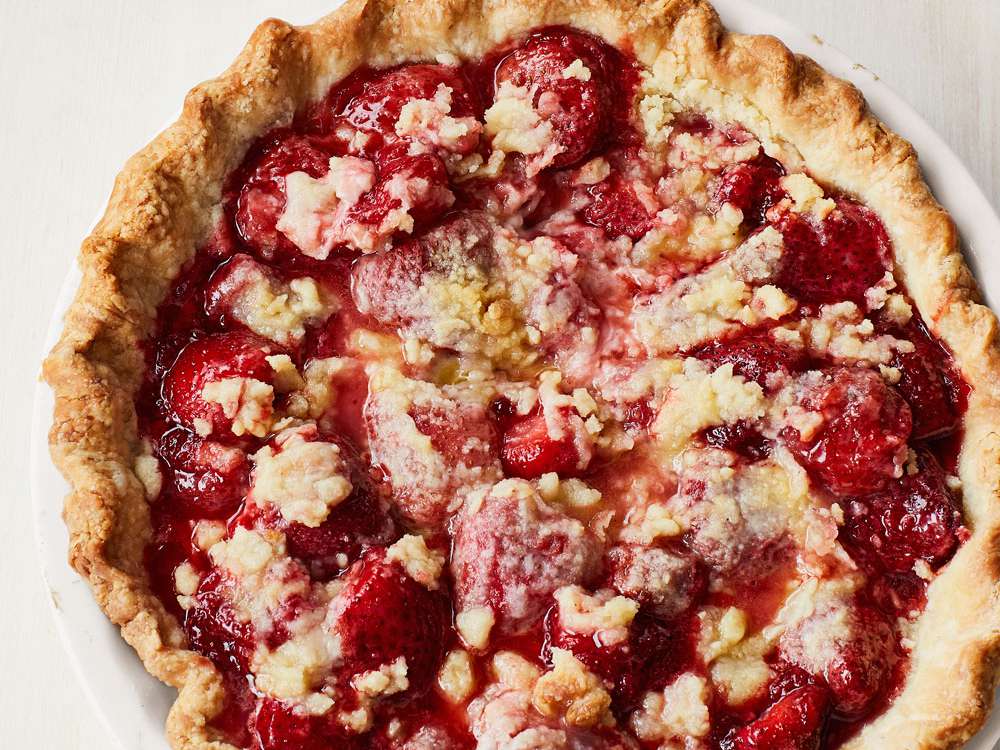 Old Boy's Strawberry Crumb Pie