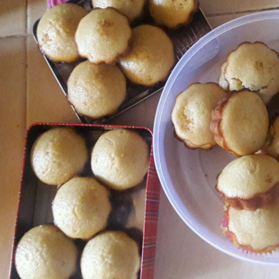 One-Bowl Lemon Treats