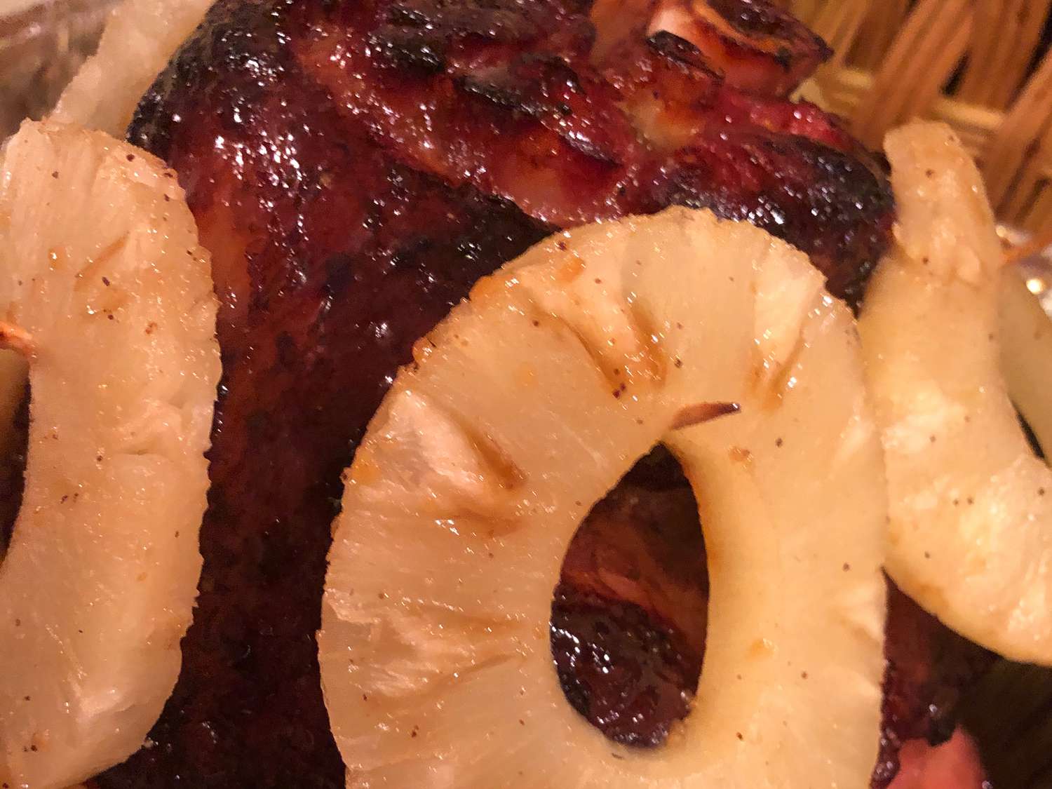 Oven-Baked Ham with Sweet Brown Sugar and Apple Gravy