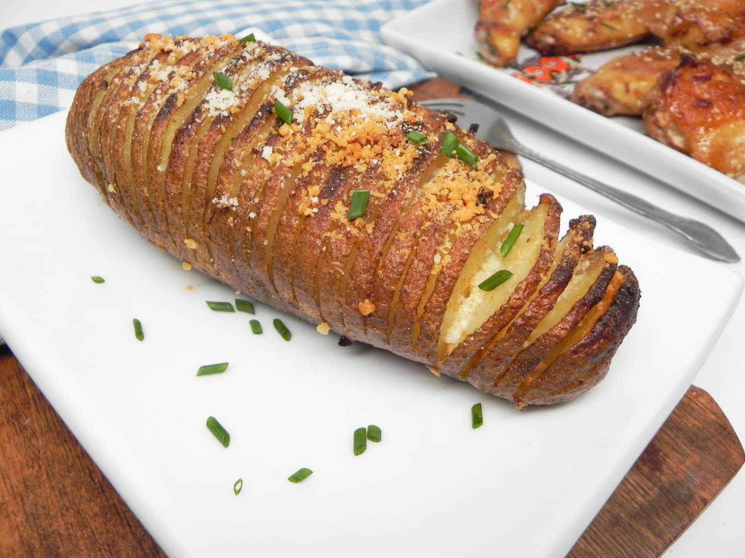 Oven-Baked Hasselback Potatoes with Garlic, Olive Oil, and Parmesan