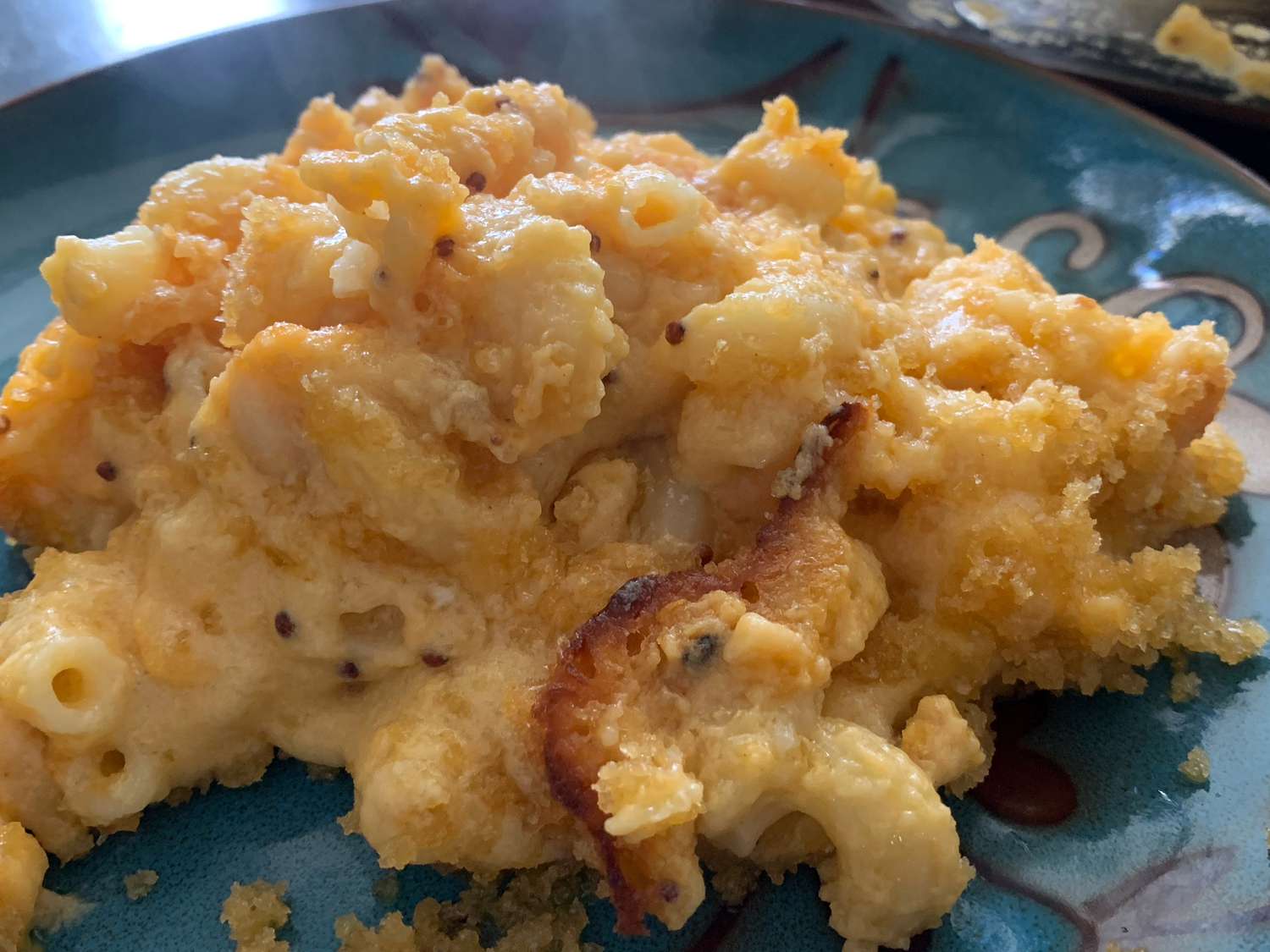 Oven-Baked Macaroni and Cheese with Buttery Cracker Crust