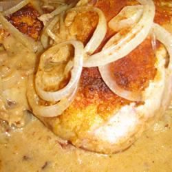Paprika Chicken with Creamy Sauce