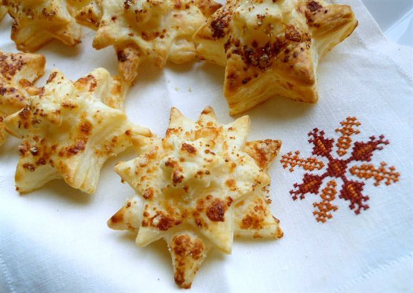Parmesan Puff Pastry Bites