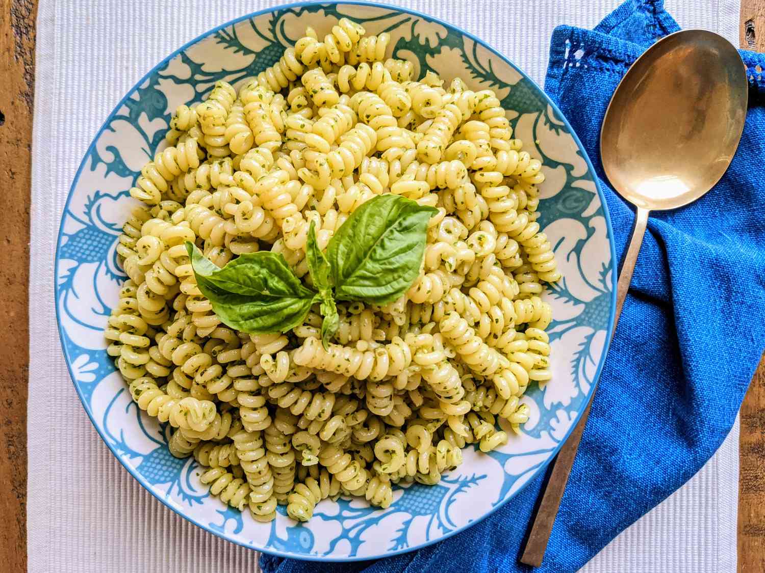 Pasta with Pesto Sauce