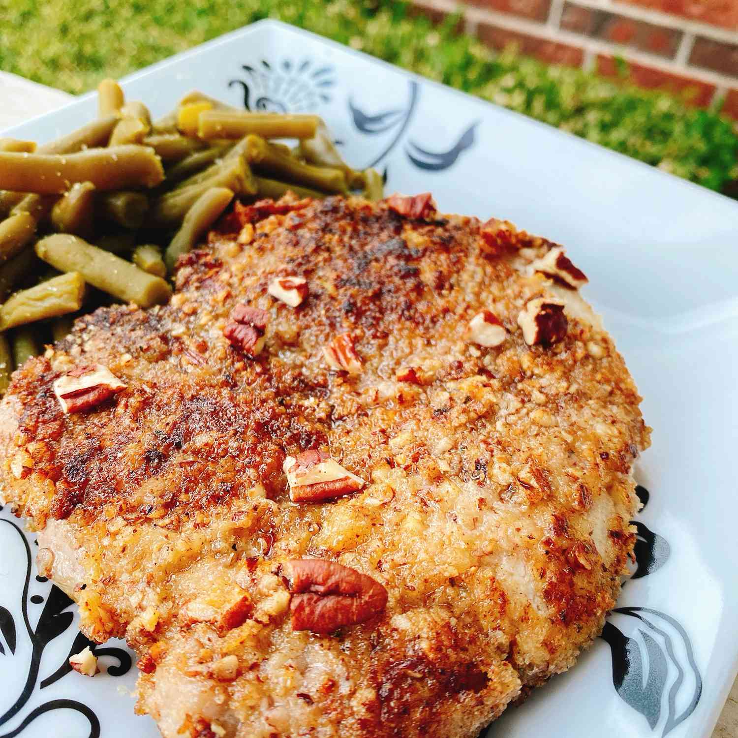 Pecan-Crusted Pork Chops