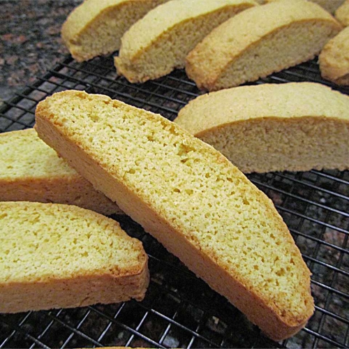 Anisette-Infused Italian Toast Cookies