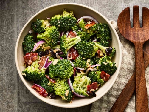 Crispy Bacon Broccoli Salad