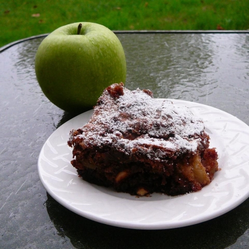 Fall-Inspired Apple Walnut Cake