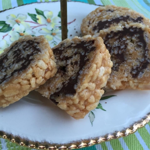 Peanut Butter Chocolate Crunch Log