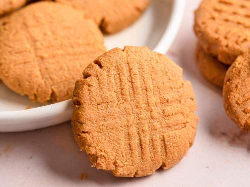 Quick 3-Ingredient Peanut Butter Cookies