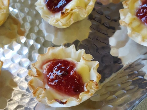 Raspberry Brie Phyllo Cups