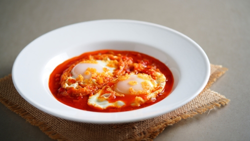 Spicy Chile Eggs