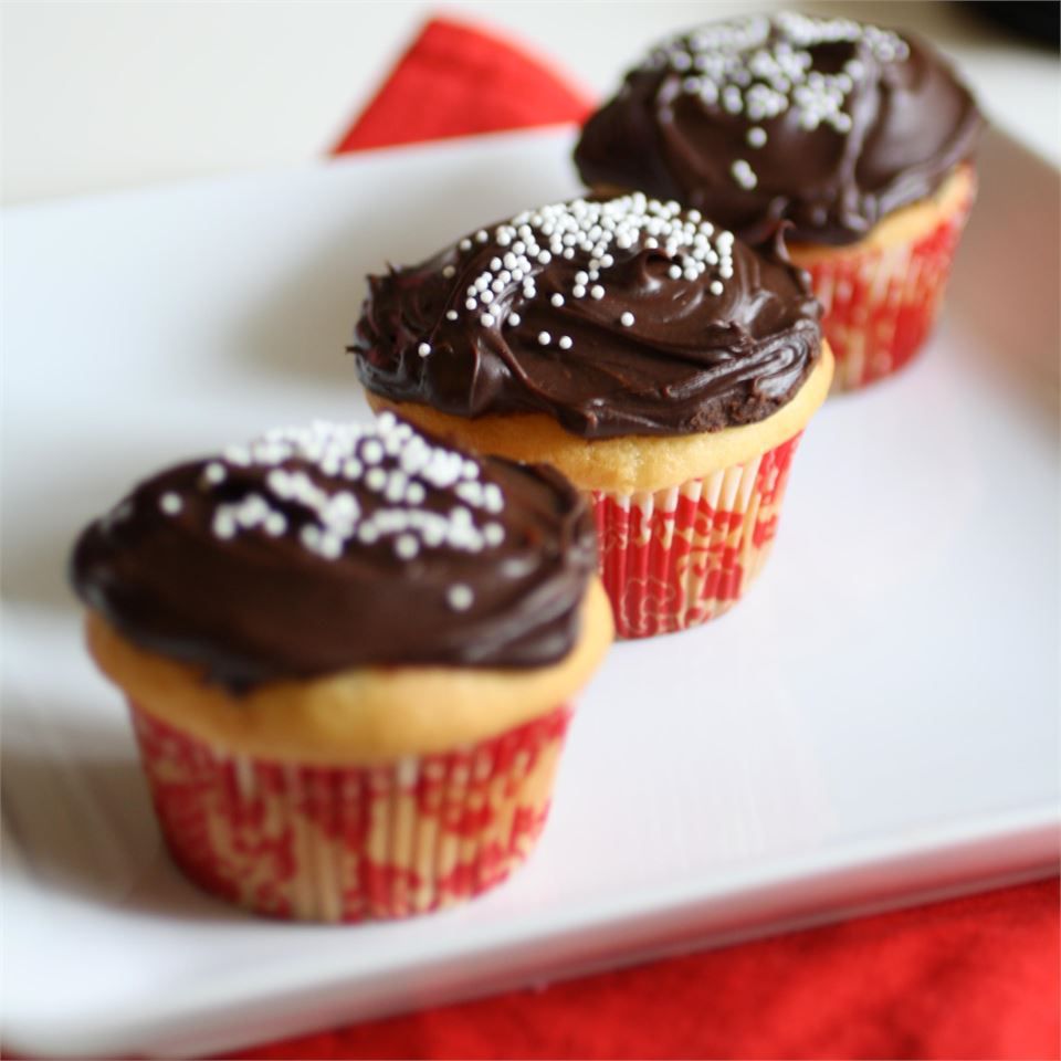 Princess Vanilla Cupcakes