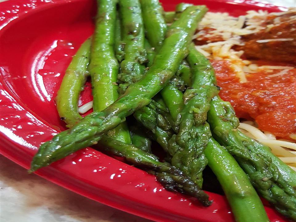 Quick And Easy Sautéed Asparagus