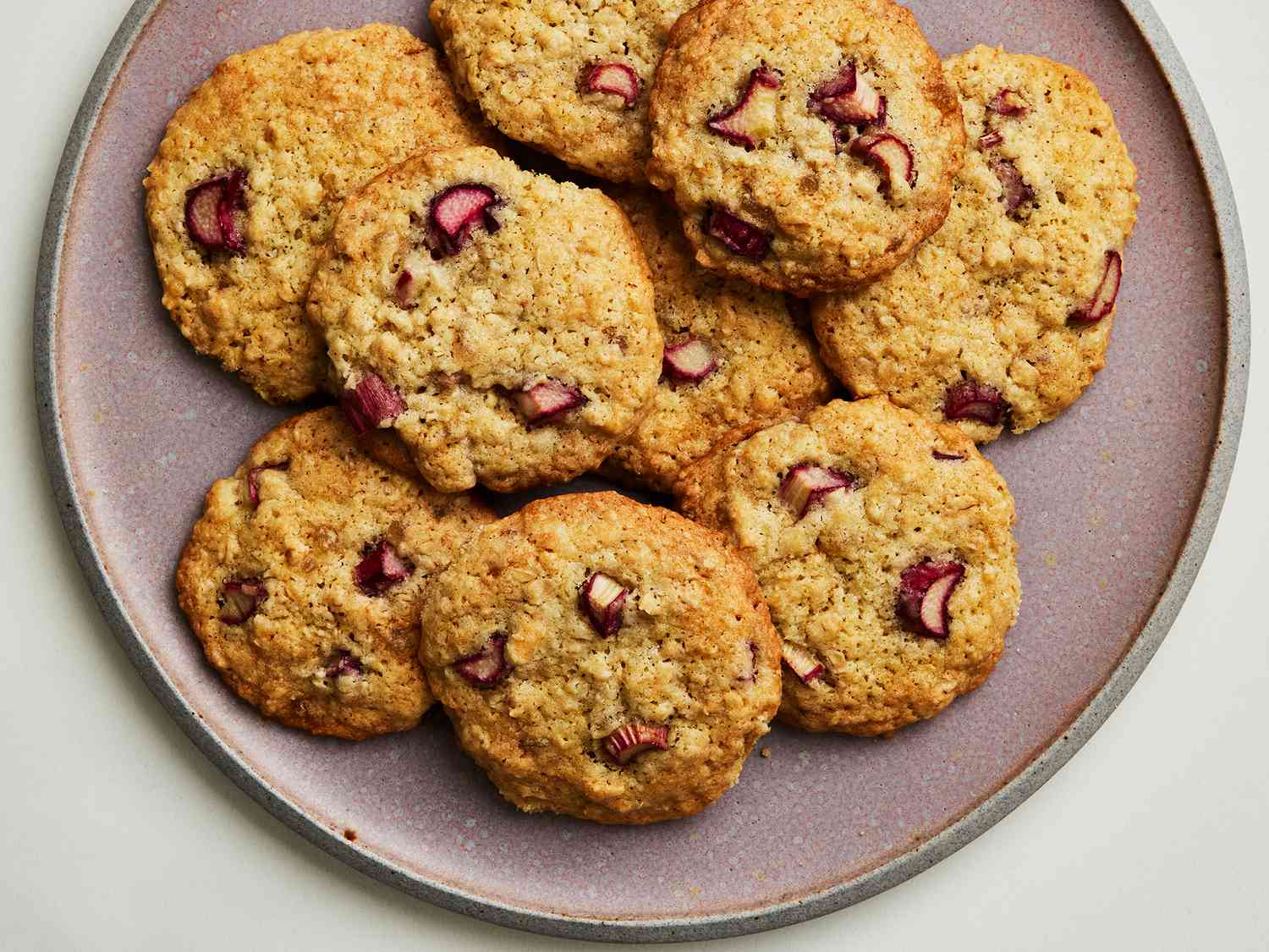 Rhubarb Oat Cookies