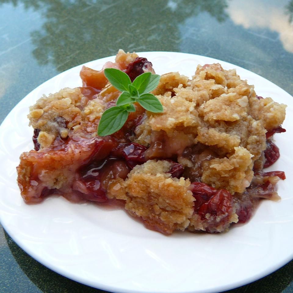 Rhubarb Raspberry Crumble
