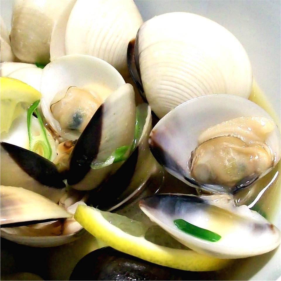 Sake Steamed Clams