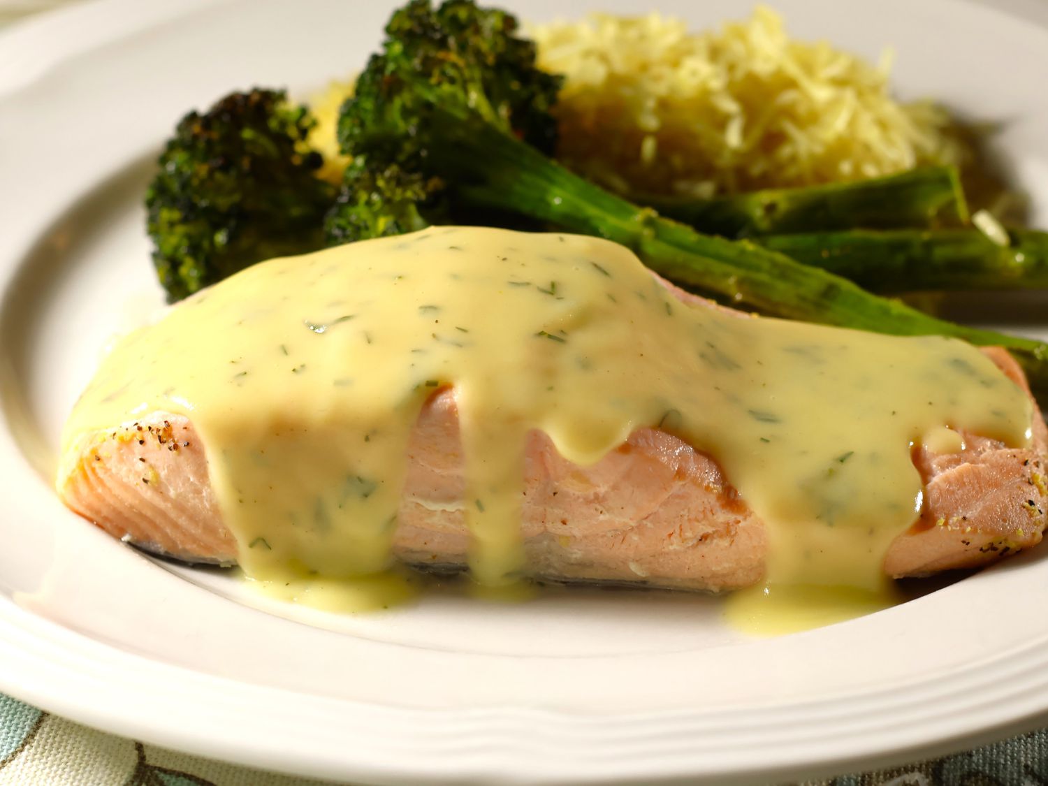 Salmon with Lemon Dill Sauce