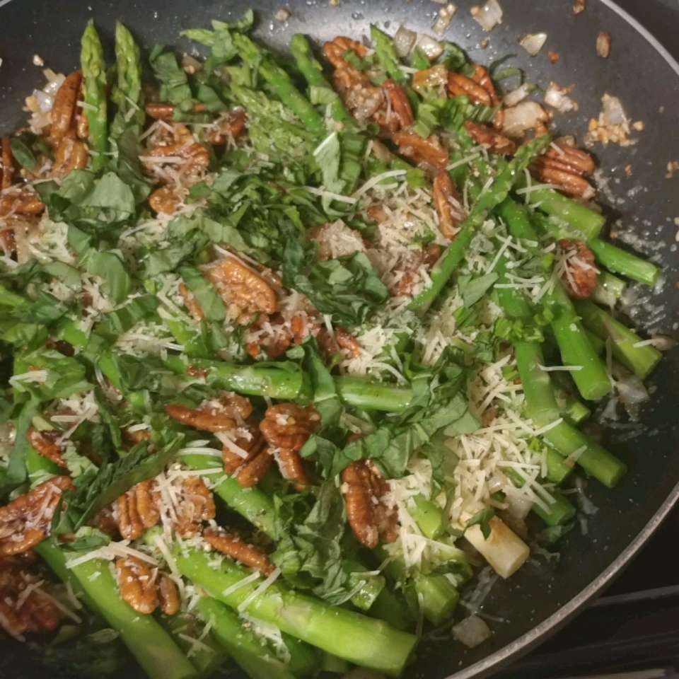 Sautéed Asparagus with Pecans, Mushrooms, and Parmesan