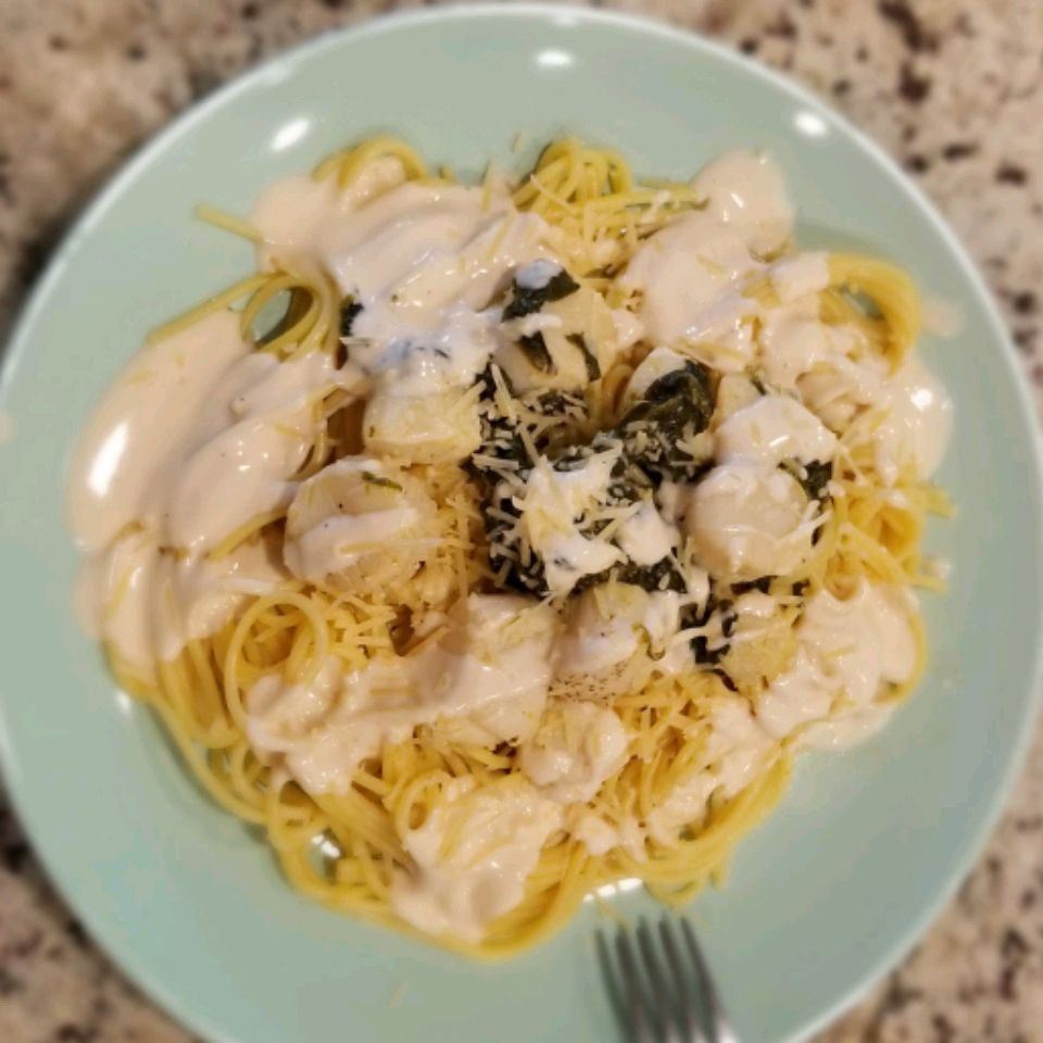 Scallops and Spinach Pasta