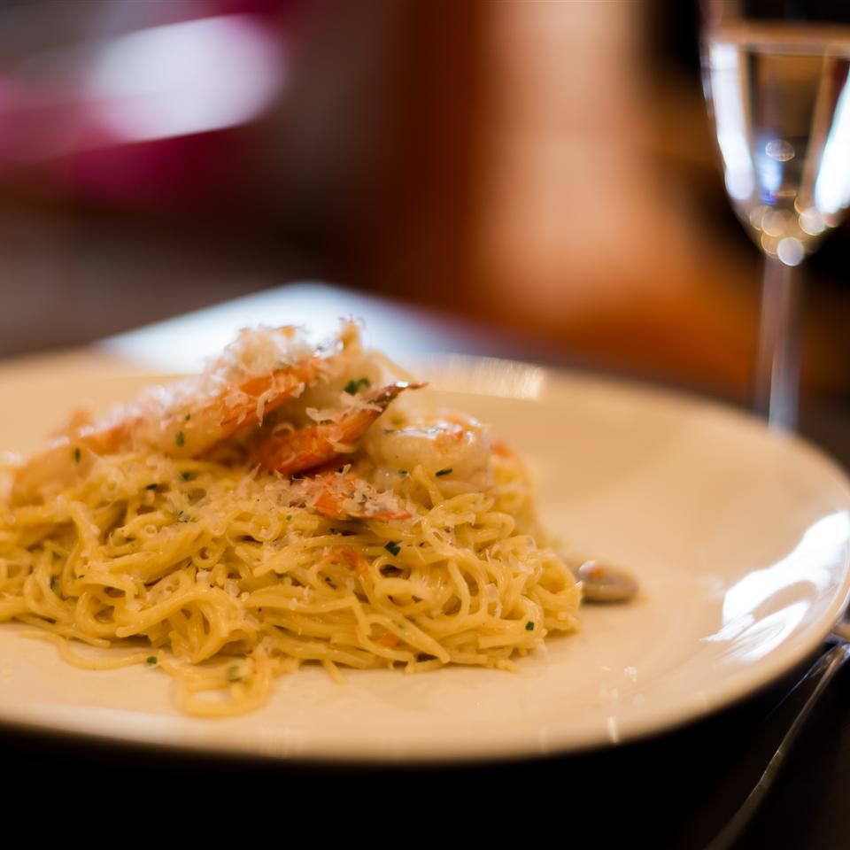 Shrimp Pasta with Champagne Sauce