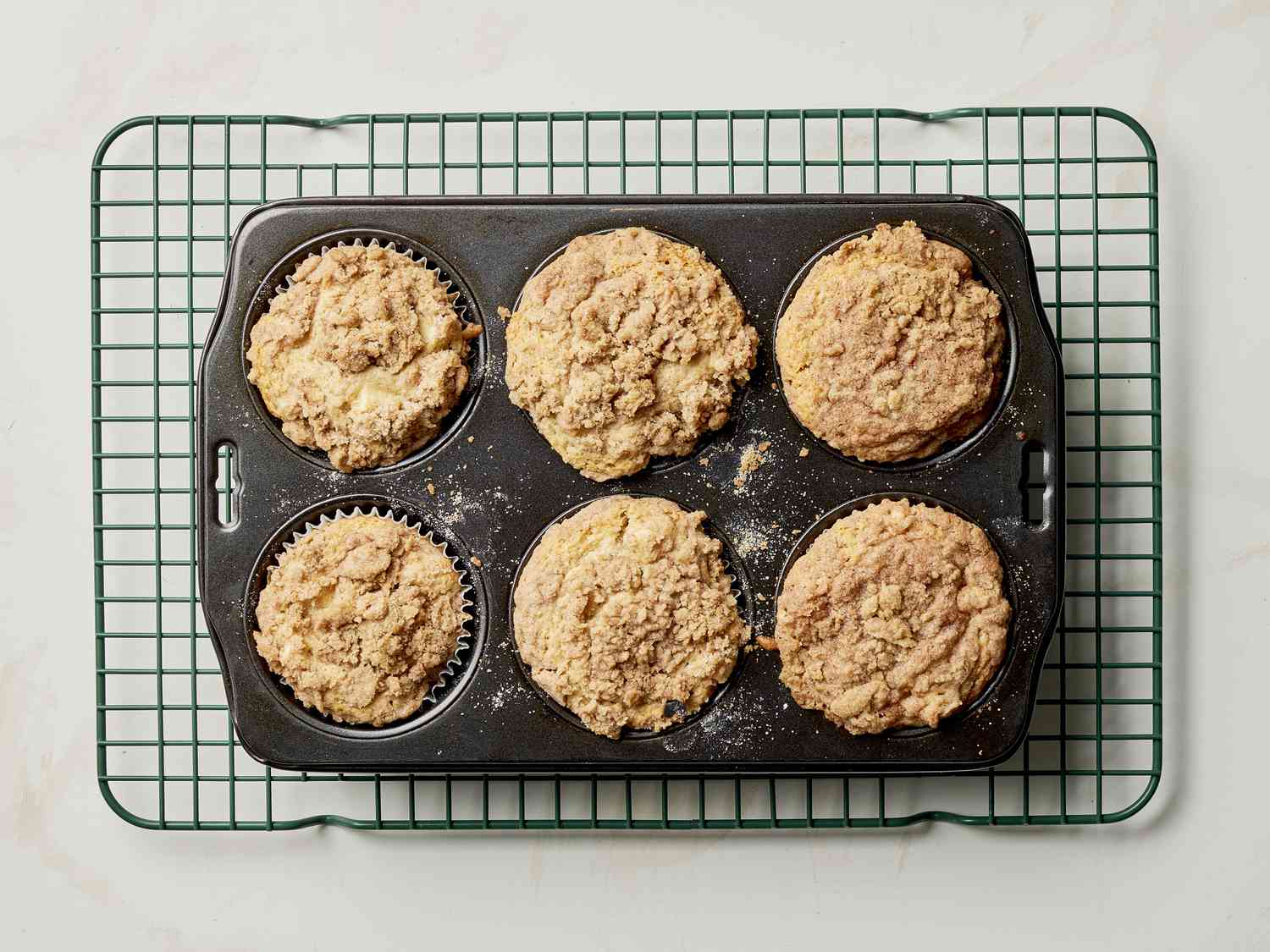 Simple Apple Cinnamon Muffins