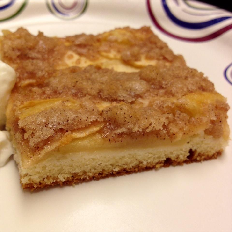 Simple Cinnamon Apple Kuchen