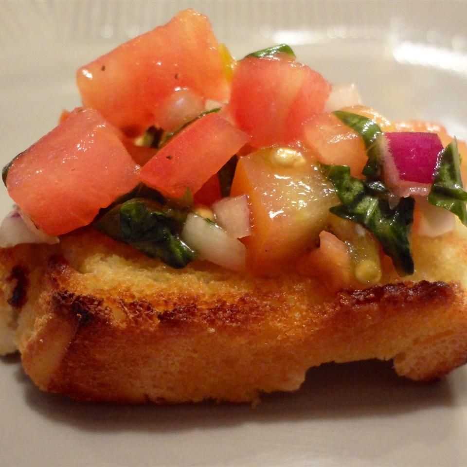 Simple Tomato Basil Bruschetta