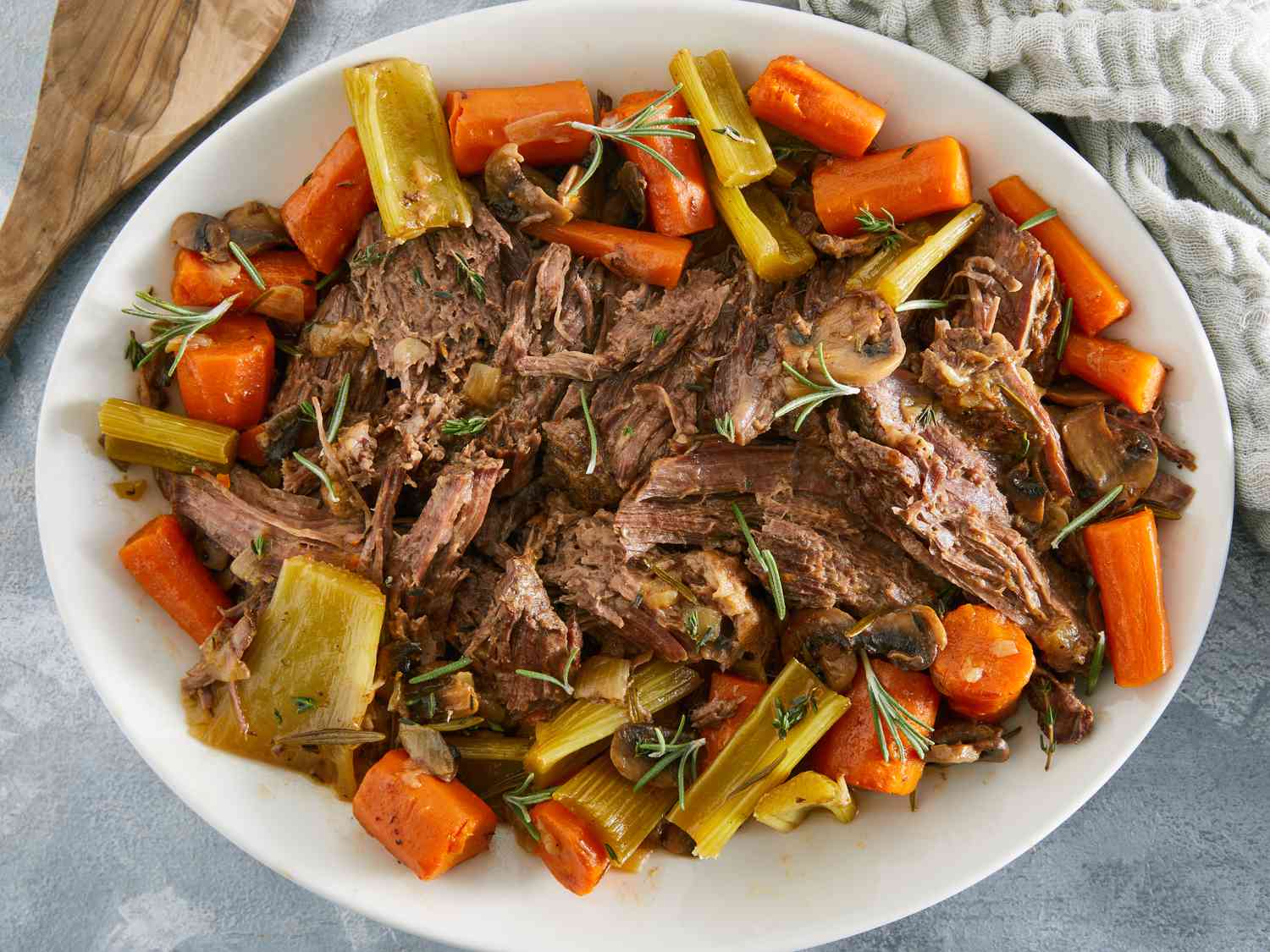 Slow Cooker Beef Roast with Vegetables