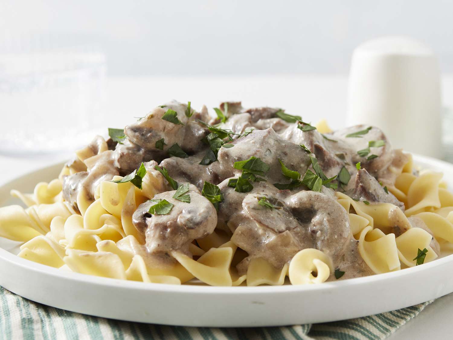 Slow Cooker Beef Stroganoff