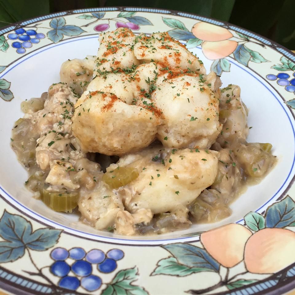 Slow Cooker Chicken and Dumplings