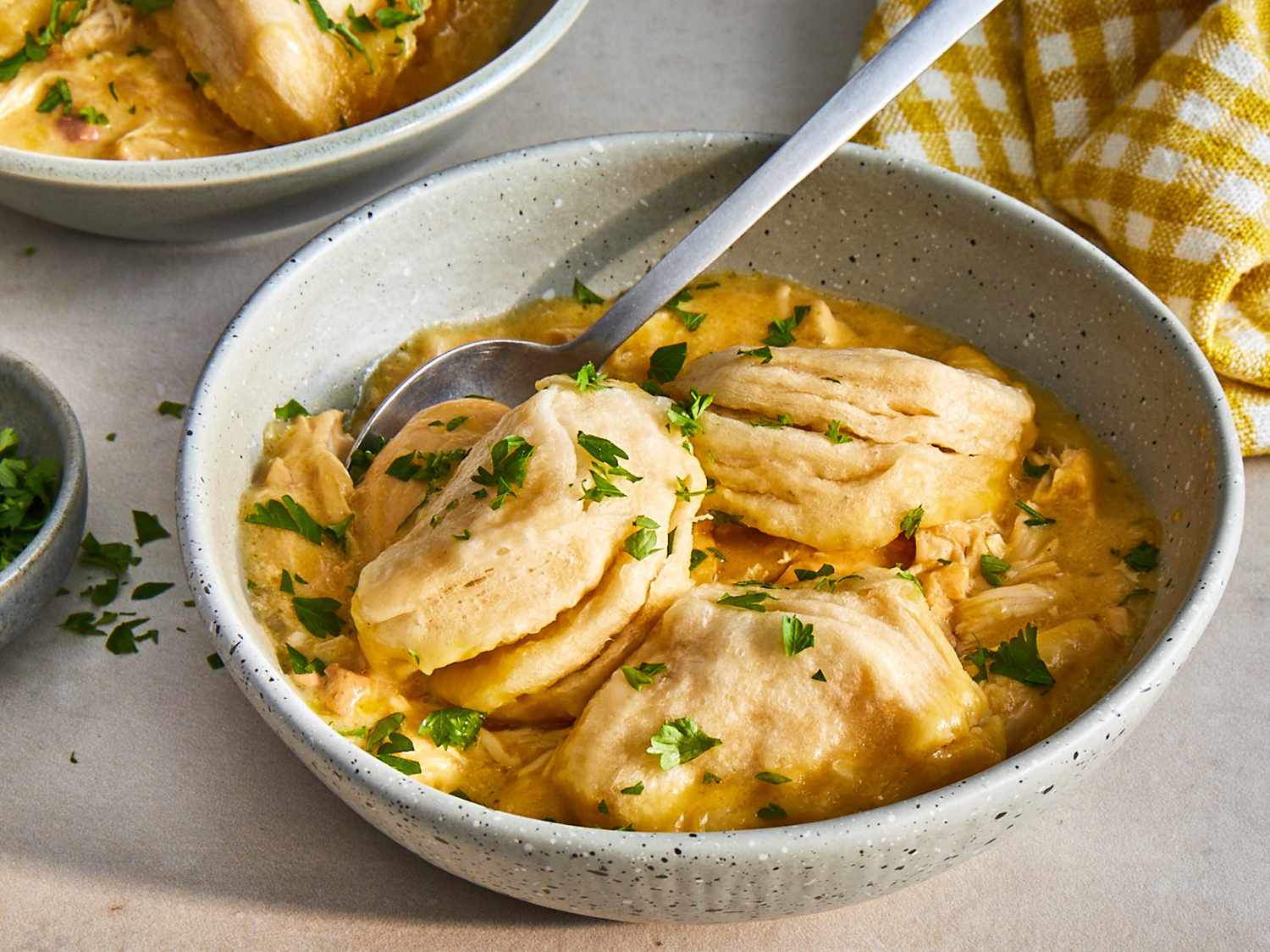 Slow Cooker Chicken Dumplings