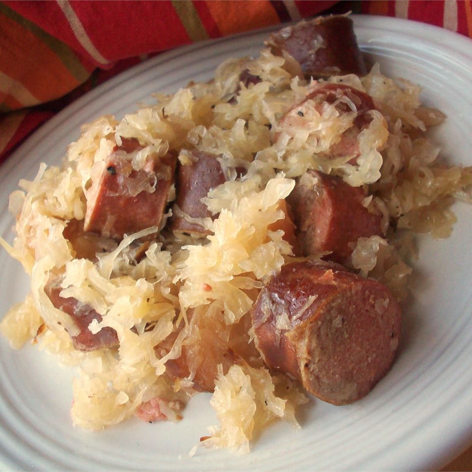 Slow Cooker Kielbasa with Beer and Sauerkraut