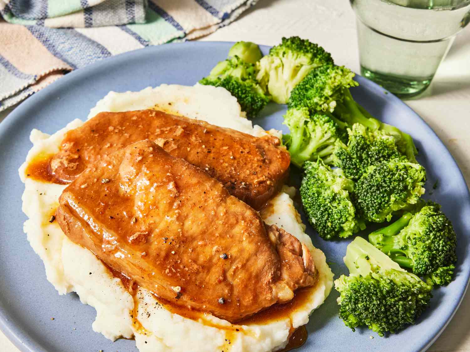 Slow Cooker Spicy Pork Chops