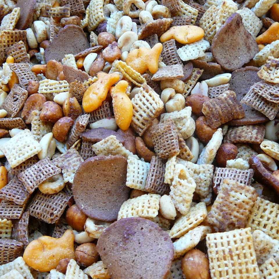Smoky Spicy Snack Mix