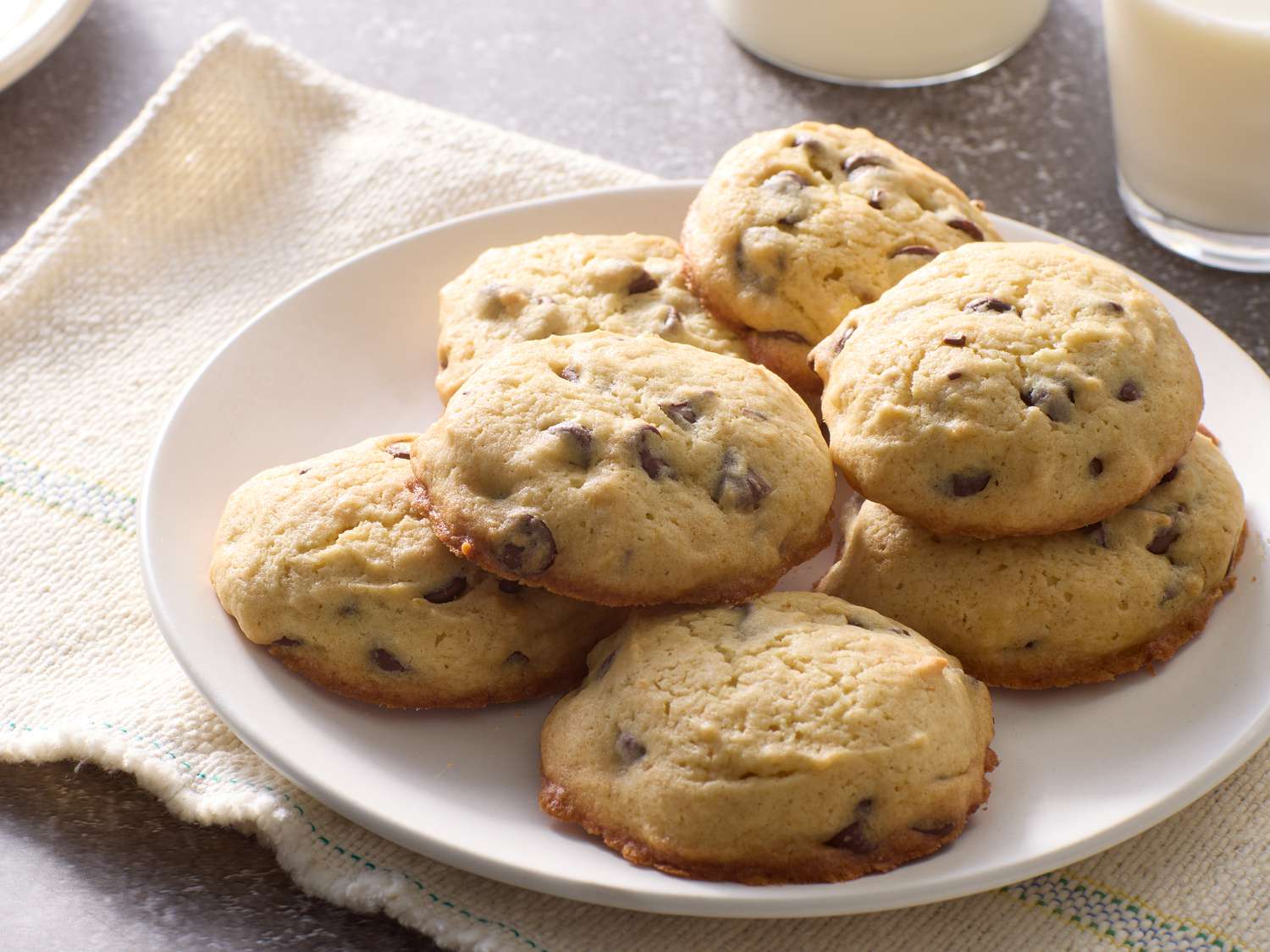 Soft-Baked Banana Chocolate Chip Cookies