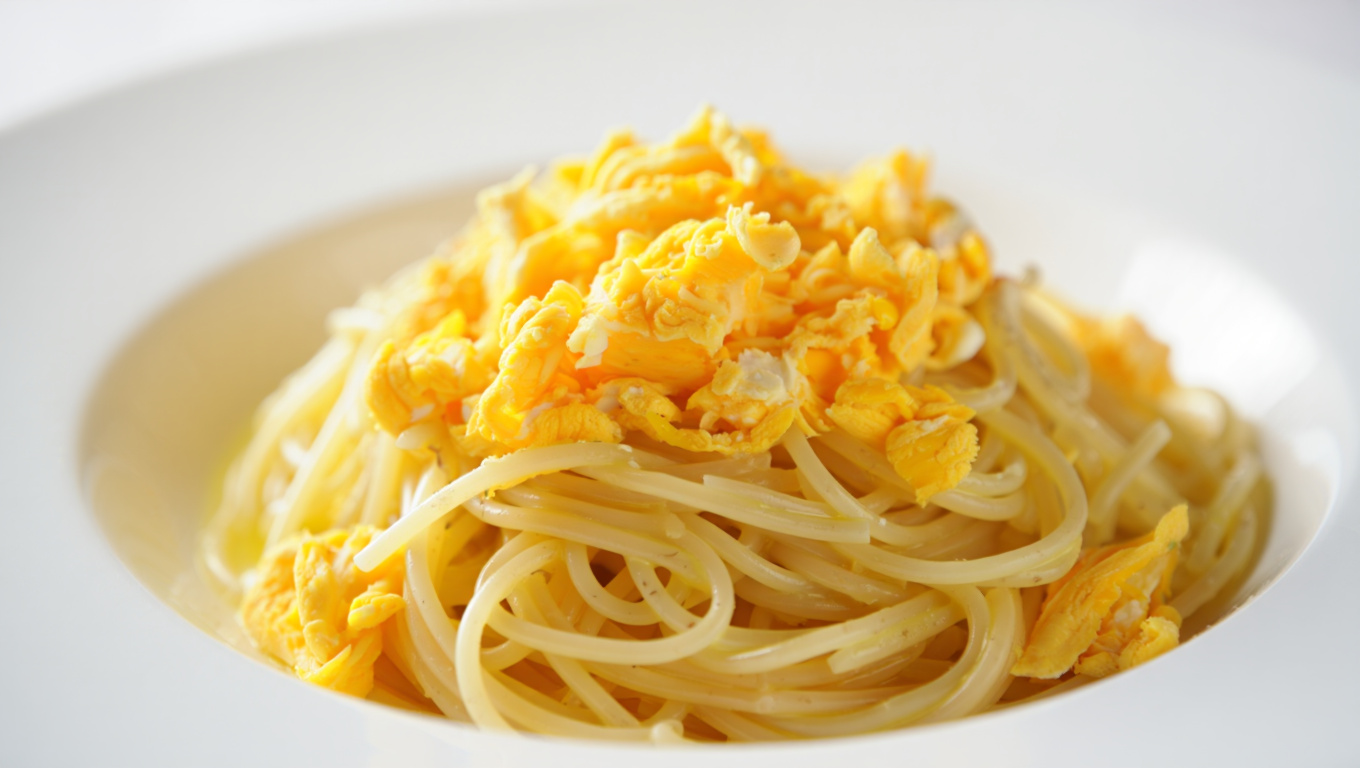 Spaghetti with Fried Eggs