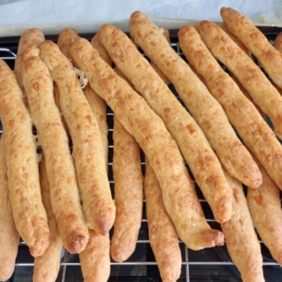 Spicy Cheddar Sticks