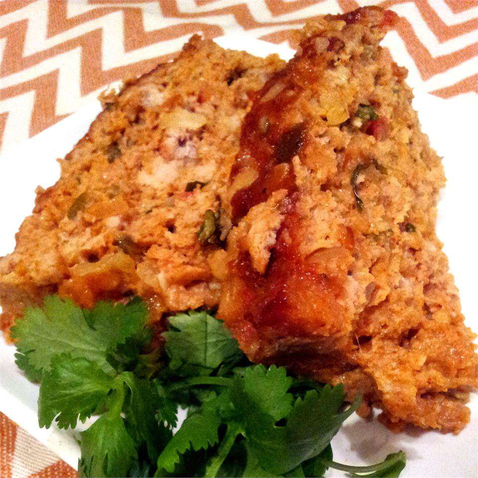 Spicy Salsa Chicken Meatloaf