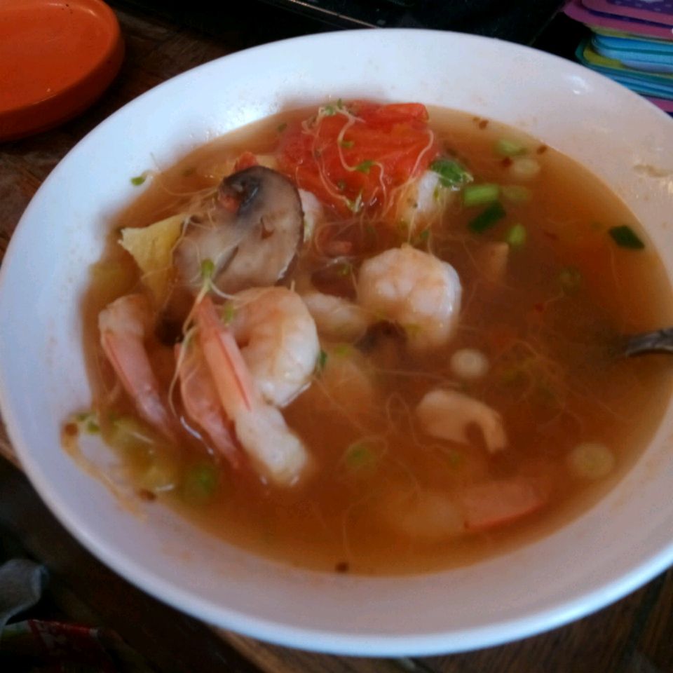 Spicy Shrimp Soup with Pineapple