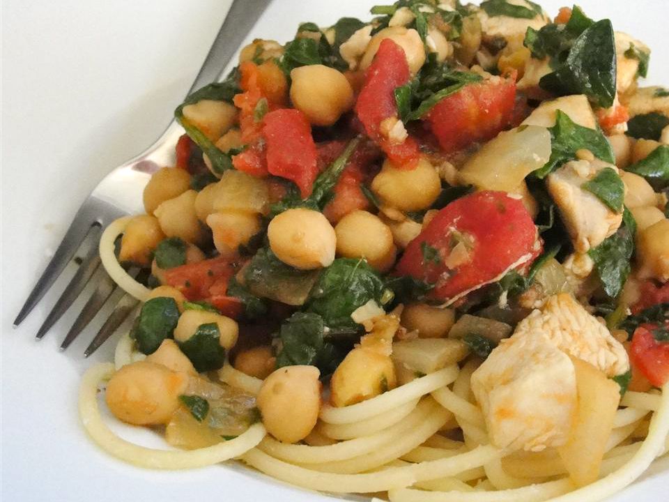 Spinach and Chickpea Pasta