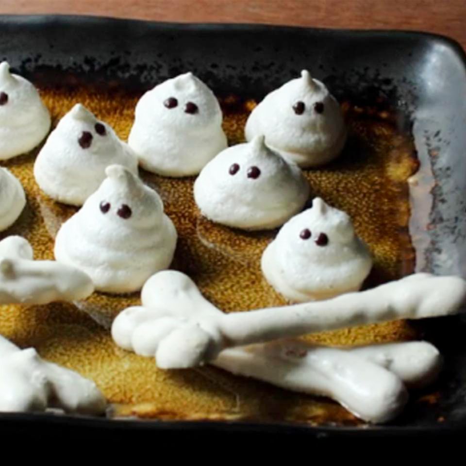 Spooky Meringue Treats