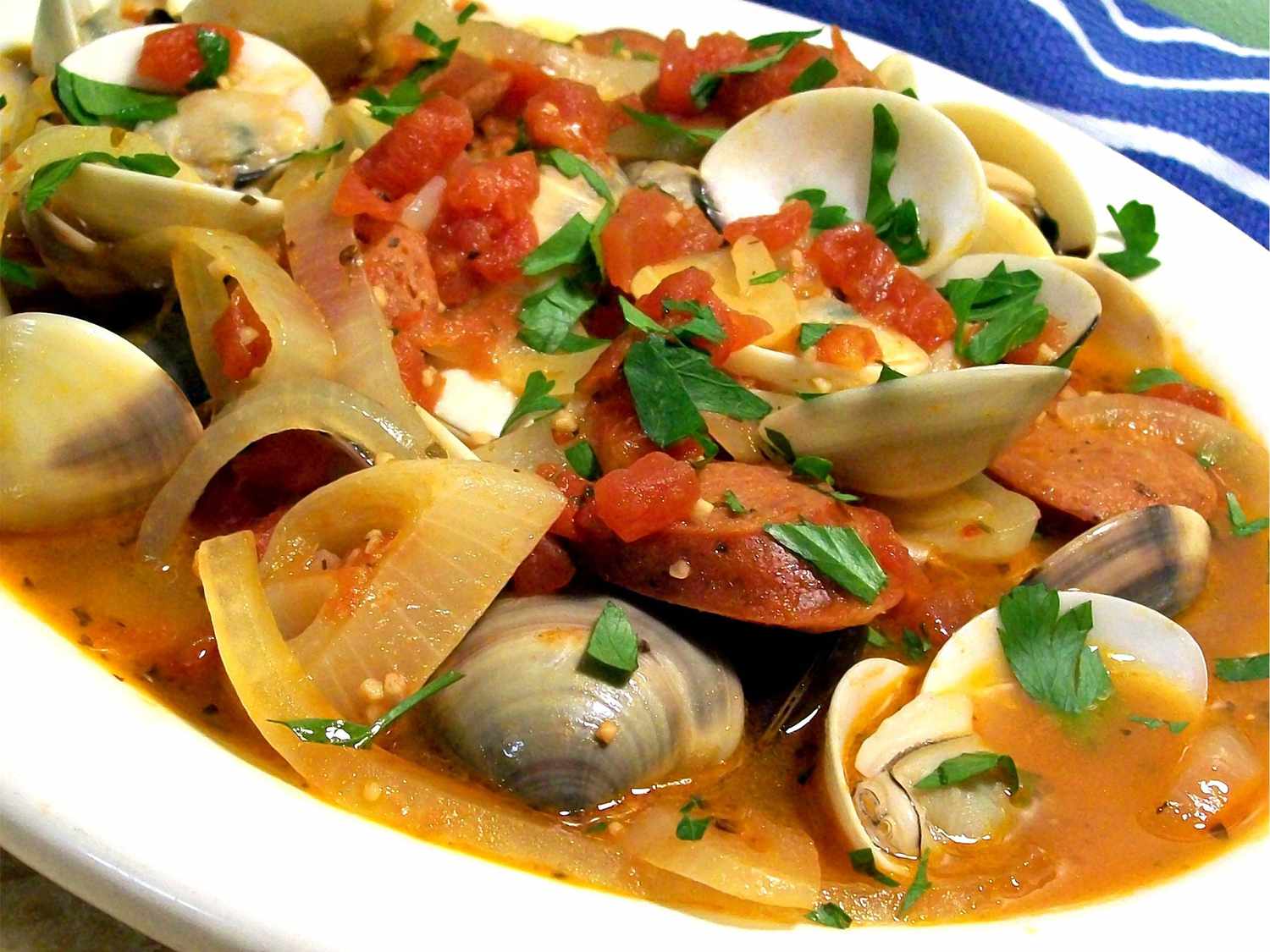 Steamed Clams Portuguese Style