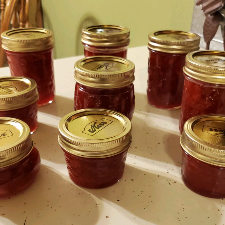 Strawberry Rhubarb Jelly
