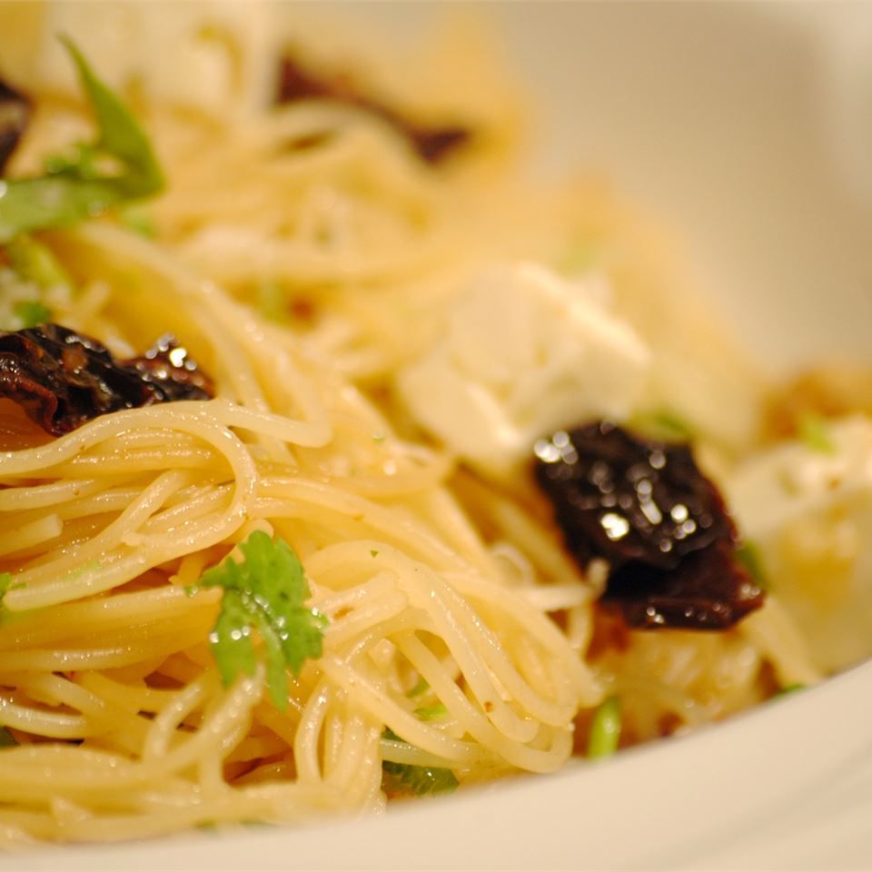 Sun-Dried Tomato and Feta Angel Hair Pasta