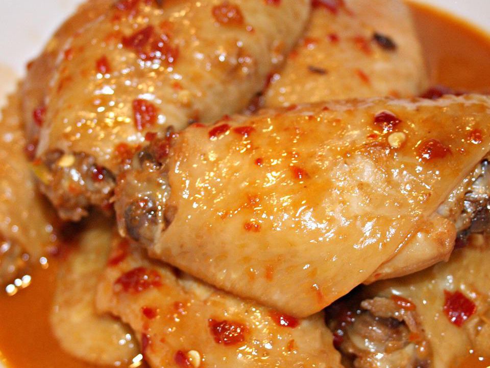 Sweet and Spicy Chinese Chicken Wings