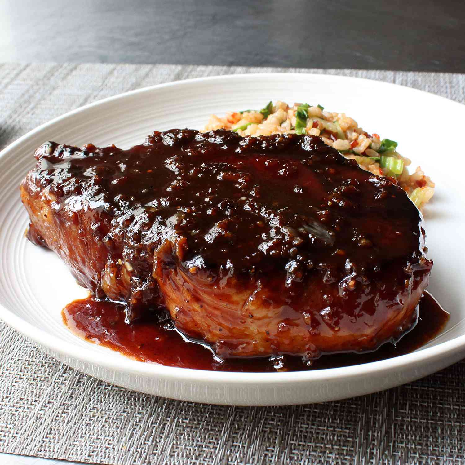 Sweet and Spicy Garlic Pork Chops