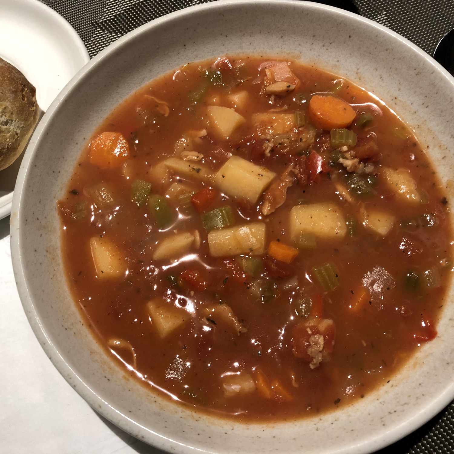 Tangy Manhattan Clam Chowder