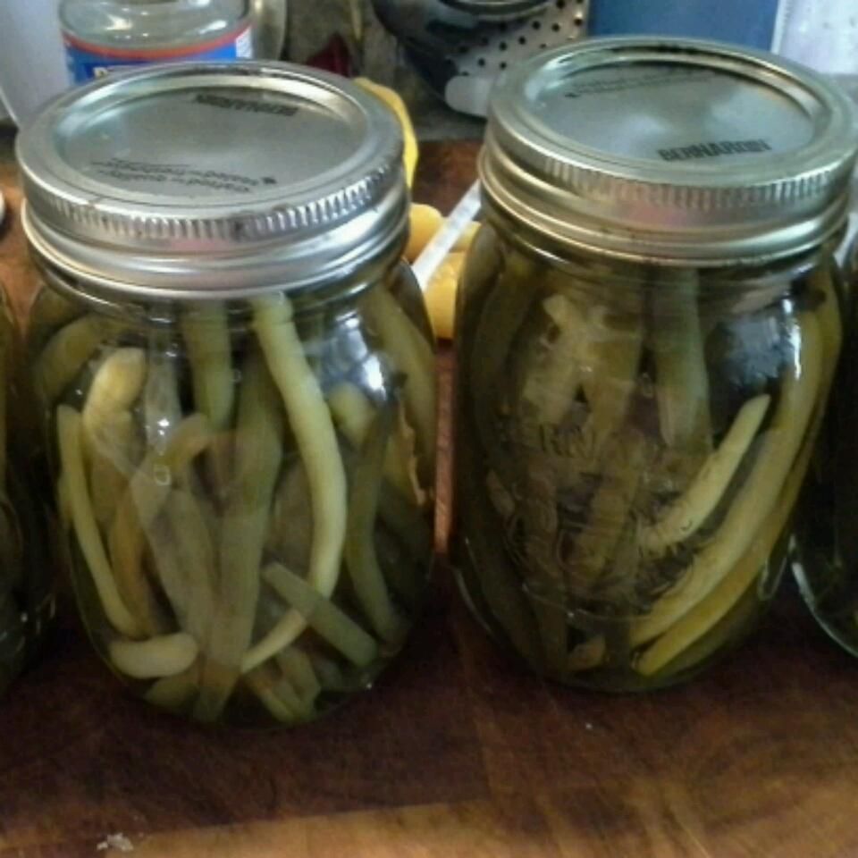 Tangy Pickled Green Beans